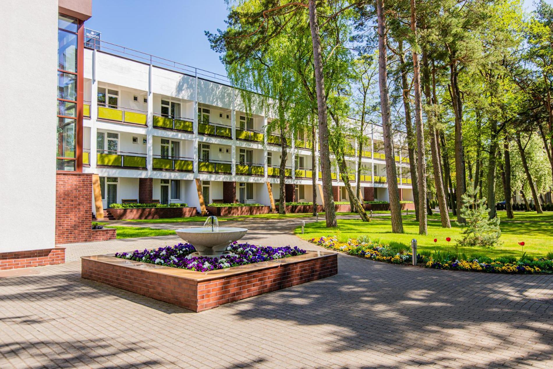 Hotel Zuvedra Palanga Exteriér fotografie